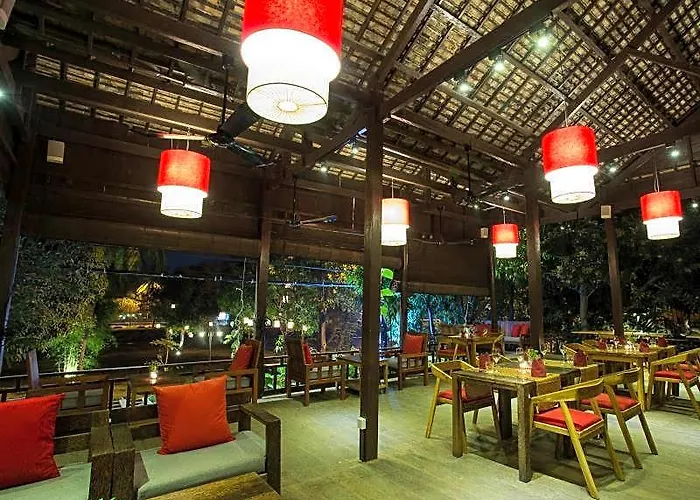 Hotel River And 4*