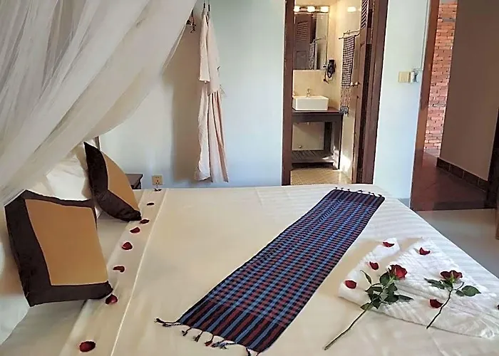 River And Hotel 4*